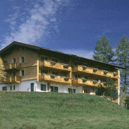 Hotel Bellevue Riezlern Exterior foto